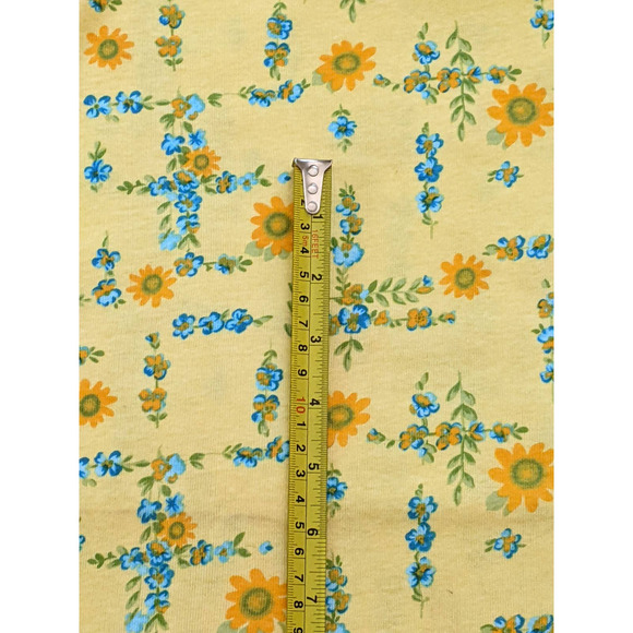 Vintage Yellow Cheery Floral Pattern One Way Stretch Cotton Knit T-Shirt Fabric - Picture 5 of 8
